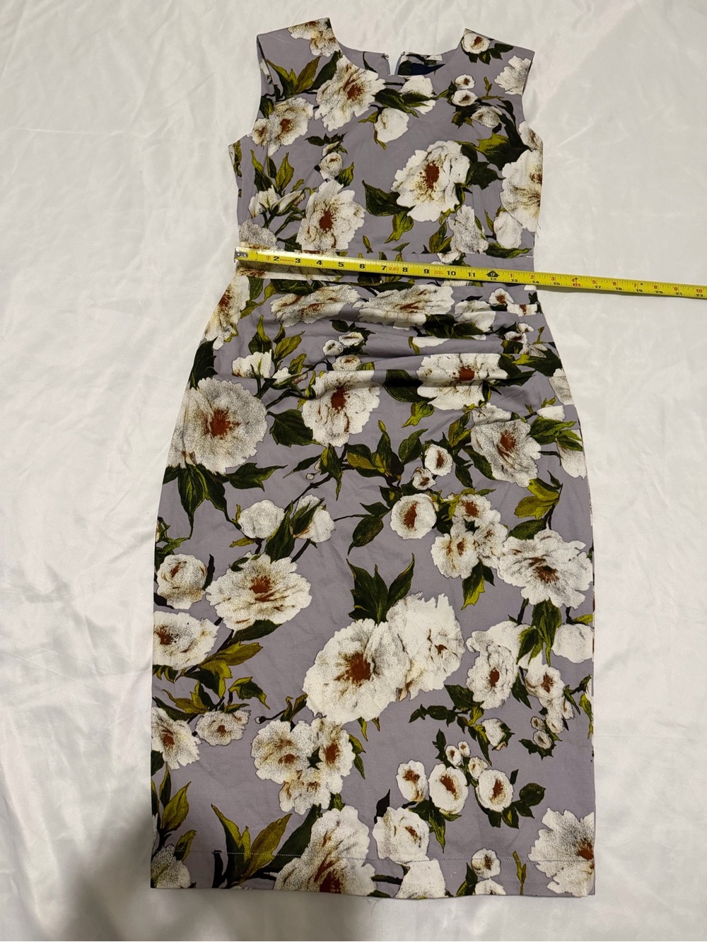 SAMANTHA SUNG Lavender-Gray Floral Midi Sheath Dress, pre-owned - Picture 7 of 14